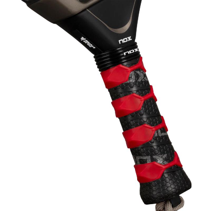 Ракетка для падела Nox AT10 Pro Cup Hard by Agustin Tapia (2026)